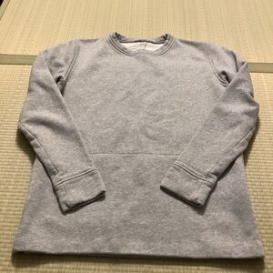 Lululemon gray crew neck long sleeve sweatshirt size 6